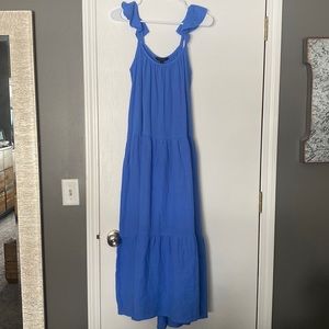Flowy maxi dress (almost periwinkle color) flowy maxi Banana Republic dress